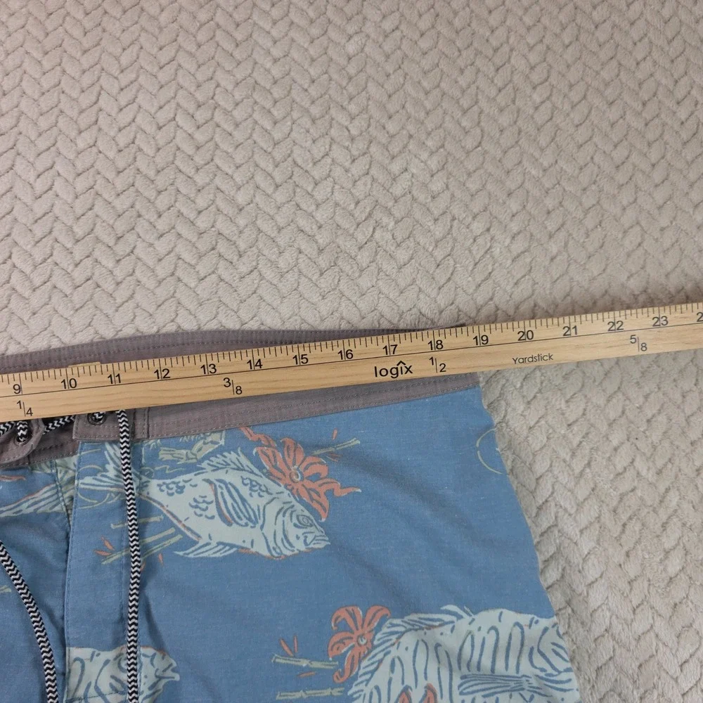 Katin Mens Blue Fish Print Board Shorts Size 38 Surf Trunks Coastal Beachwear